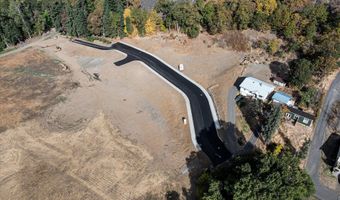 Poplar DR 2, Bingen, WA 98605