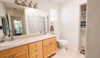 102 GARDEN Cir, Bloomfield, NM 87413
