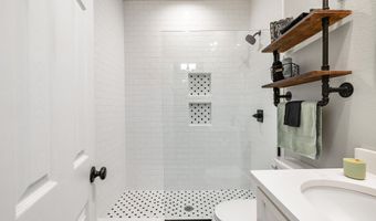 908 Oak Grove Rd, Amity, AR 71921