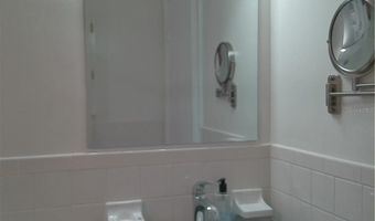 2400 FRANCISCAN Dr 8, Clearwater, FL 33763