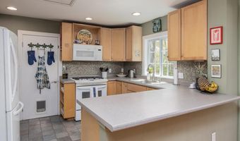 54 Dunklee St, Concord, NH 03301