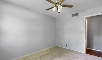 6222 Danbury St, Bel Aire, KS 67220
