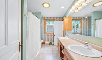55 Maple Ave, Barre, VT 05641