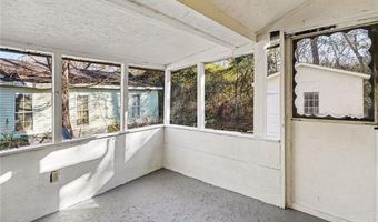 107 1st St, Barnesville, GA 30204