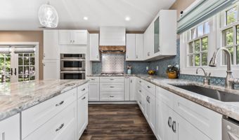 271 Washington Ter, Audubon, NJ 08106