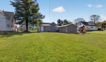 104 S Oak St, Arrowsmith, IL 61722