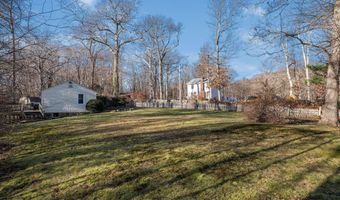 14 Chittenden Hill Rd, Clinton, CT 06413