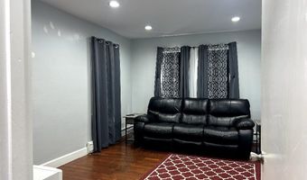 108 Franklin St, Agawam, MA 01030