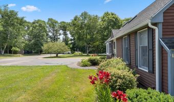 2 Cortland Cir, Bangor, ME 04401