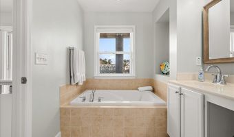 10900 HOLYSTONE Ln 503, Berlin, MD 21811