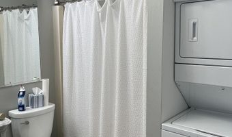 903 Main St 2, Antioch, IL 60002