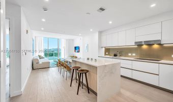 9201 E Bay Harbor Dr Ph809, Bay Harbor Islands, FL 33154