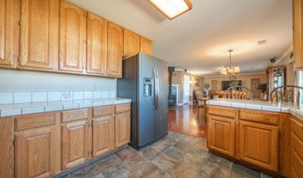 6679 Meadowlark Ln, Anderson, CA 96007