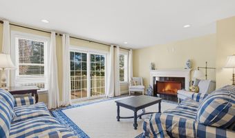 9 Pebble Beach Dr, Bedford, NH 03110