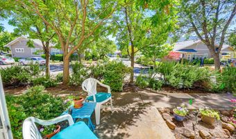 832 Pavilion Pl, Ashland, OR 97520