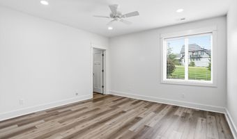 4025 Lochview Ct, Bargersville, IN 46106