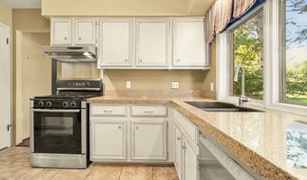 1289 King George Blvd, Ann Arbor, MI 48108