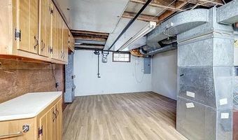 21 KENTBURY Way, Bethesda, MD 20814