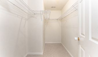 110 Oakwood Cir, Bristol, CT 06010