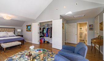 130 Bayside Dr, Belfast, ME 04915