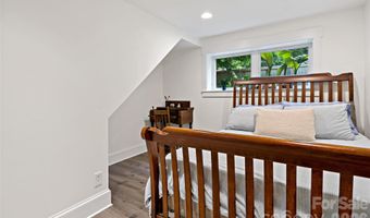 24 Browndale Rd, Asheville, NC 28805