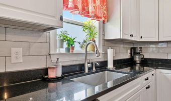 30 E North Shore Ln, Arapahoe, NC 28510