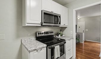 2727 Hampshire Rd, Ann Arbor, MI 48104