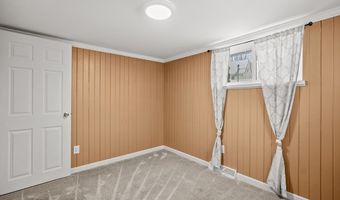 601 8th St, Ashland, OH 44805