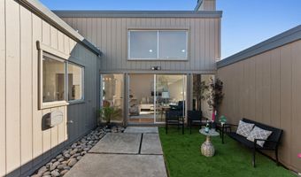 1034 Trellis Ln, Alameda, CA 94502