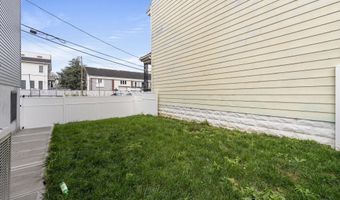 41 E 16TH St 2, Bayonne, NJ 07002
