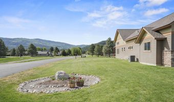 10 Bellflower Ct, Blanchard, ID 83804