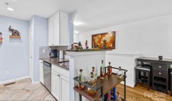 3721 Picasso Ct, Charlotte, NC 28205