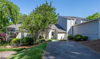 171 Golfview Dr, Advance, NC 27006