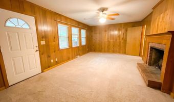 305 1st Pl SW, Arab, AL 35016