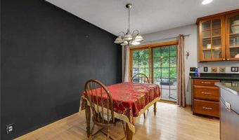 101 Hidden Meadow Ct, Apple Valley, MN 55124