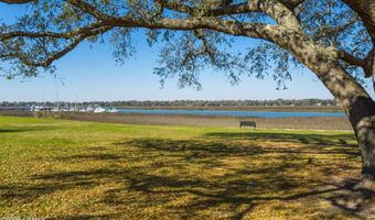 1 Marsh Harbor Dr A, Beaufort, SC 29907