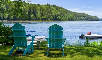 376 Main St 4, Amesbury, MA 01913