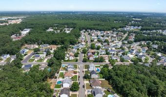 73 Timberline Rd, Bayville, NJ 08721