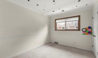 25542 W Warren St, Dearborn Heights, MI 48127