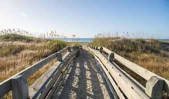 201 Freeman Ln C, Atlantic Beach, NC 28512