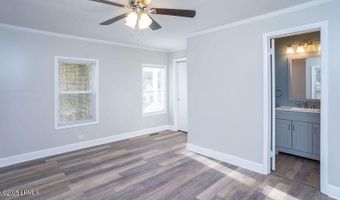 2003 King St, Beaufort, SC 29902