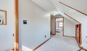 49 N Smith St, Avenel, NJ 07001