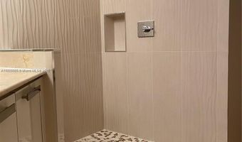 3000 NE 188th St 706, Aventura, FL 33180