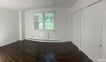 39 Briarwood Ln A, Branford, CT 06405