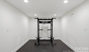 1815 DeArmon Dr, Charlotte, NC 28205