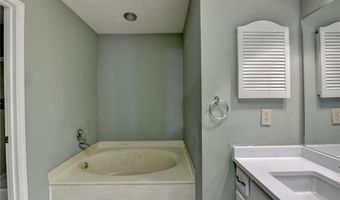 6433 Deerings Ln, Peachtree Corners, GA 30092
