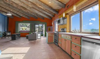 803 Highway 522, Arroyo Hondo, NM 87529