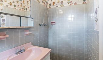 4017 N STAFFORD St, Arlington, VA 22207