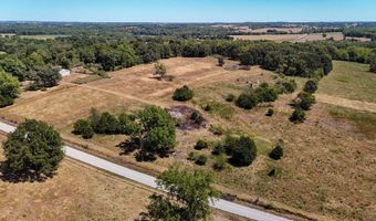 6896 N Farm Rd 1, Ash Grove, MO 65604
