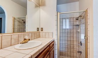 14076 Wawona Rd, Apple Valley, CA 92307